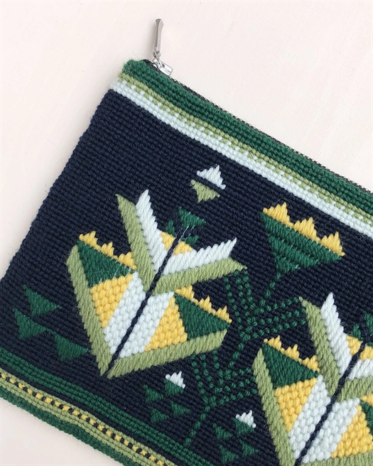 TRUKHANIV CLUTCH fra Kit Couture